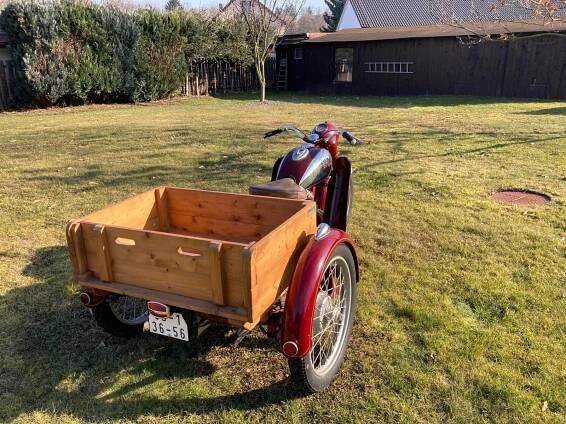 Java rikša 250 typ 80