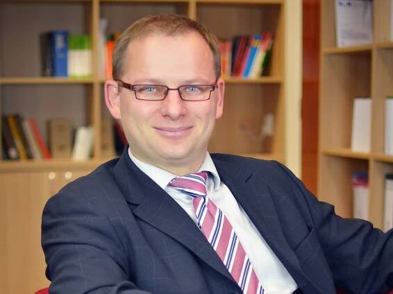 Ondřej Horák s týmem řeší díky prestižnímu grantu česko-lichtenštejnské právní vztahy: Žurnál Online / Zpravodajství z UP