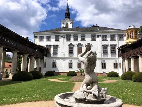 Lysice, Pernštejn, Černvír, Porta Coeli | Hana Machalová - Cestujte chytře, levně a často