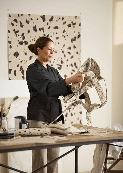 Anna Björk and Baby Carrier Mini in Beige/Dark Grey Print - Little Masterpieces by BabyBjörn
