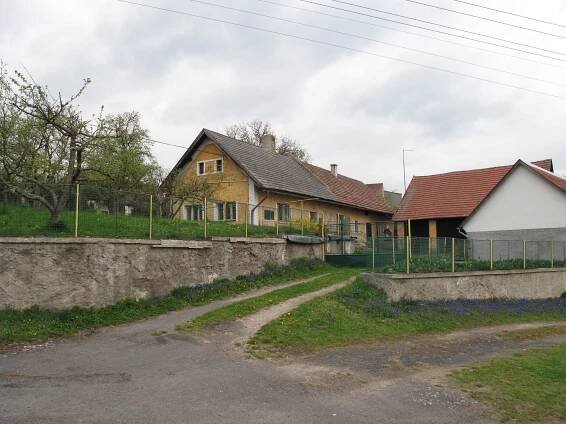 Soubor:Černíkov, domy III.jpg