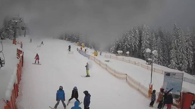 Karpacz Ski Arena w Karpaczu z widokiem na stok