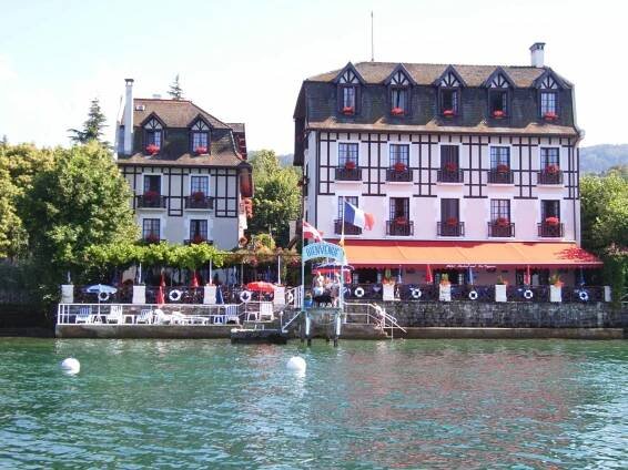 Les Cygnes, Évian-les-Bains