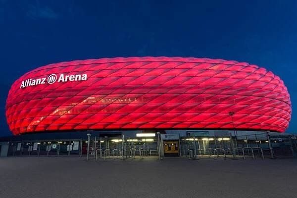 allianz arena - mnichov - německo - klubový fotbal - stock snímky, obrázky a fotky