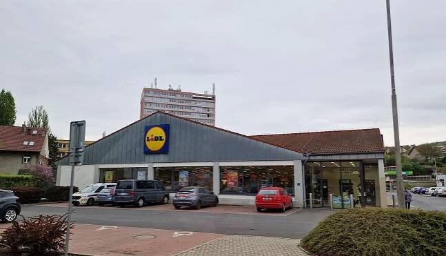 Zdjęcia • Parkoviště Lidl, Spojovací (Parking) • Mapy.com