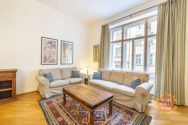 Luxusní vybavený byt 3+1 k pronájmu, Praha 2 - Nové Město, ulice Odborů, 80 m2