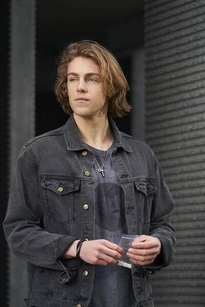 Cooper van Grootel - Jeden z nás lže - Jeden z nás není jako ostatní - Z filmu