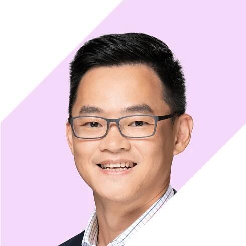 Zhi Li