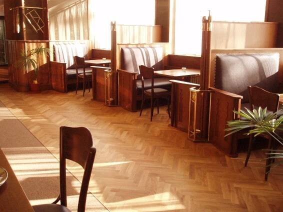 Reference - přehled vybraných akcí - ARDOR - dřevěné podlahy Olomouc