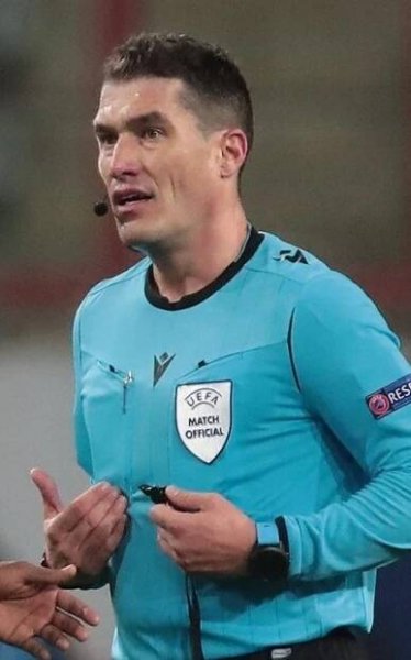 Soubor:István Kovács referee.jpg – Wikipedie