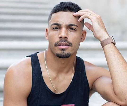 Michael Evans Behling Biography - Facts, Childhood, Family Life & Achievements