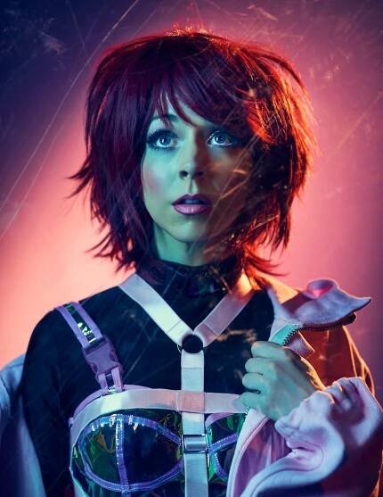 Lindsey Stirling + Young Artemis + press photo