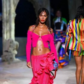 Versace Calls In The Supers To Sex Up Milan Fashion Week