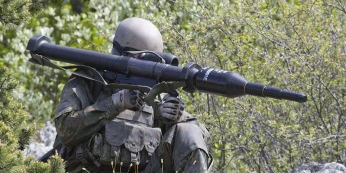 Nové Panzerfausty a staré Strely z bývalého NDR míří z Německa na Ukrajinu.