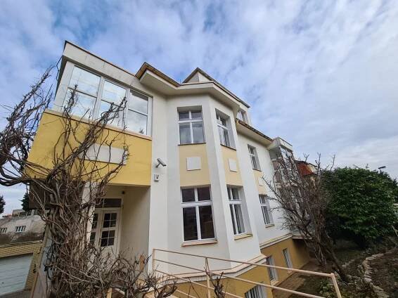 Pronájem bytu 5+1 • 272 m² bez realitky