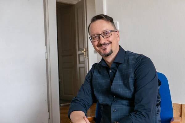 Jozef Karika: Slovenská společnost se zamotala do kruhu. Vymotat se bude těžké