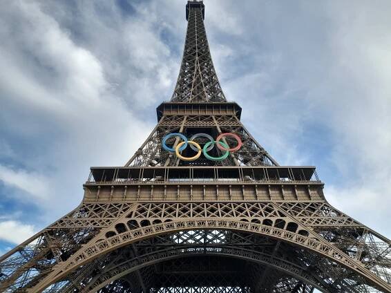 V Paříži se dražily předměty z loňské olympiády, výtěžek pomůže handicapovaným sportovcům