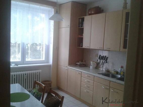 Prodej bytu 3+1 /OV/, 80 m2 Zlín-Sokolská, 1 890 000 Kč
