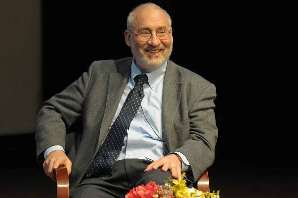 Joseph Stiglitz ganó el Premio Nobel de Economía en el año 2001