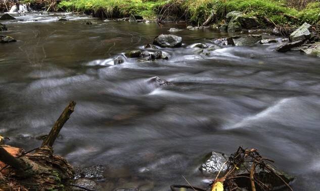 Sirný pramen – Mařenice – Foto-Jirka.cz