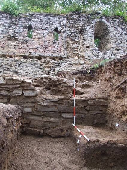 Karlův hrádek u Purkarce - Archeologické léto