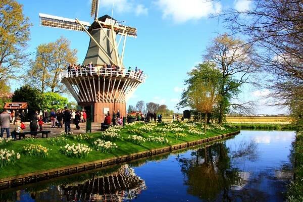 Na výlet do Holandska: tulipány v Keukenhofu, Amsterdam, sýry i památky