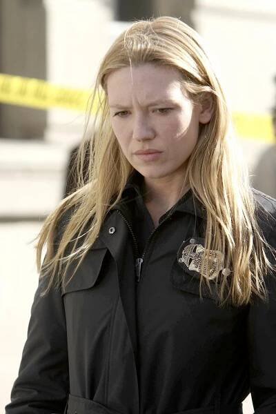 Hranice nemožného - Nezvolená cesta - Z filmu - Anna Torv