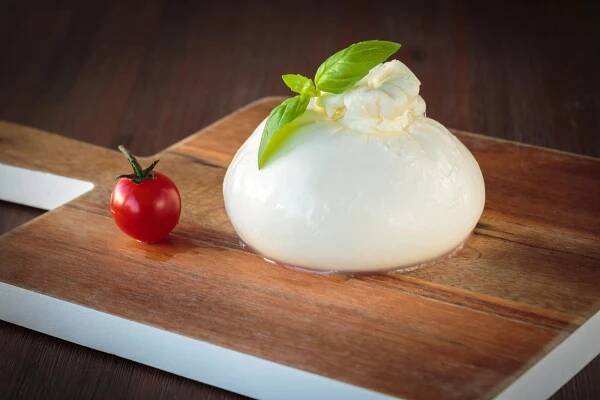Italská mozzarella burrata — Stock obrázek