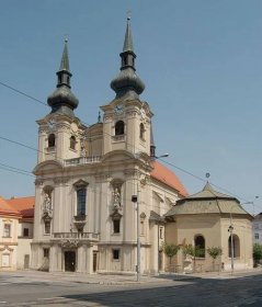 Soubor:Brno-Zábrdovice - Assumption of the Virgin Mary Church (02).jpg – Wikipedie
