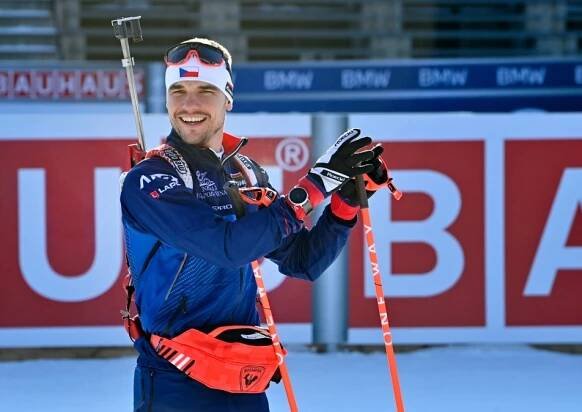 Už mám zase chuť závodit, řekl před Novým Městem Krčmář. Synovi raději koupil sluchátka