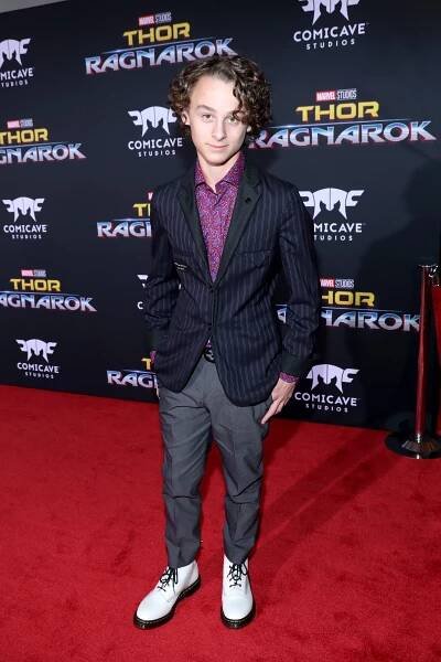 The World Premiere of Marvel Studios' "Thor: Ragnarok" at the El Capitan Theatre on October 10, 2017 in Hollywood, California - Wyatt Oleff - Thor: Ragnarok - Z akcí