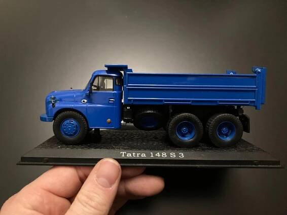 Tatra 148 S3 1/43