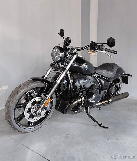 BMW R18