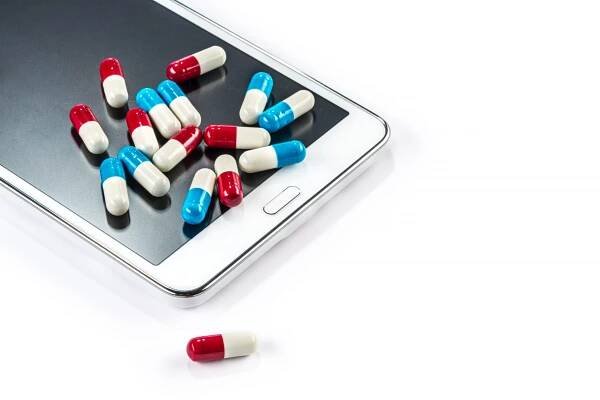 The Power of Smartphones: Taking the ‘Red Pill’
