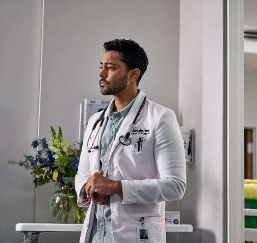 Doktoři - Dlouhá a klikatá cesta - Z filmu - Manish Dayal