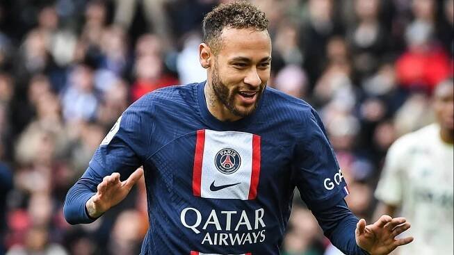 Blíží se přestupová bomba? PSG přijalo z Arábie obří nabídku na Neymara