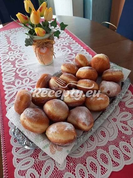 ᐉ Nejlepší recept na koblihy - recepty.eu
