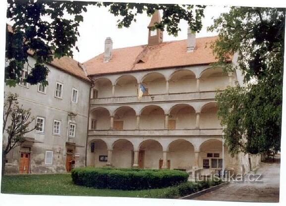 Bohutice - Zámek