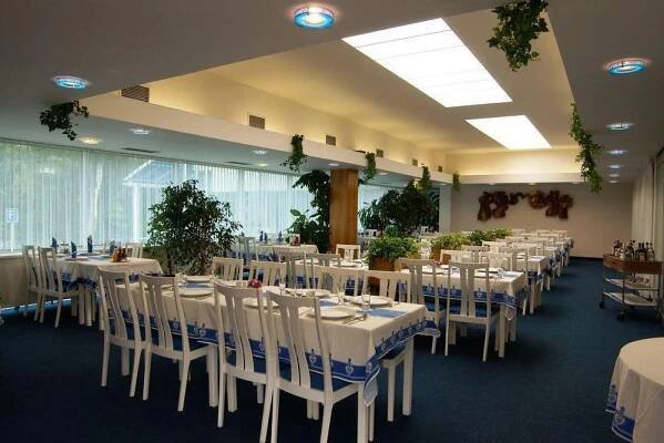 Hotel Flora Olomouc, Česká republika Střední Morava - 2 650 Kč Invia
