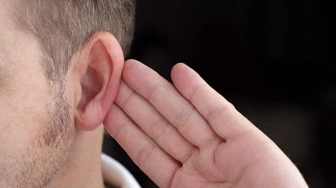 Po covidu přichází závratě i poruchy sluchu. Lékaři ošetřují víc pacientů