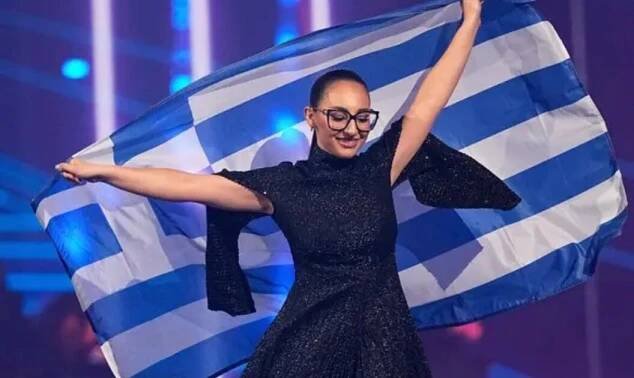 Nana Mouskouri’s 1977 Hit "Guten Morgen Sonnenschein" Goes Viral Thanks to Netflix’s Cassandra -