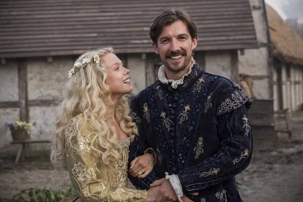 Jamestown - Episode 1 - Z filmu - Naomi Battrick, Gwilym Lee