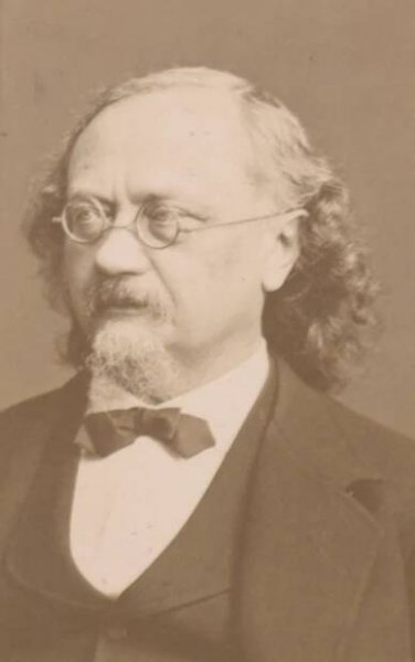32-r_Schmidt_Julian.jpg