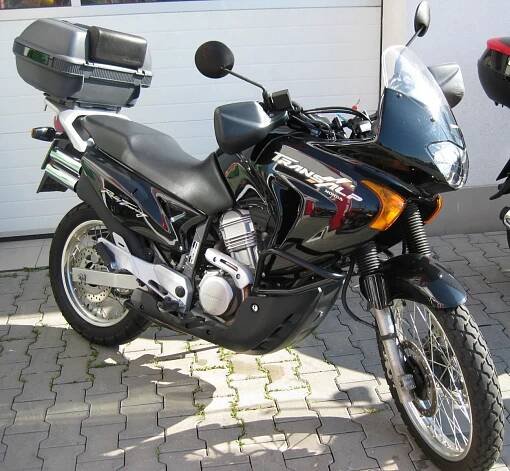 Honda XL 650V Transalp | Katalog motocyklů a motokatalog na Motorkáři.cz