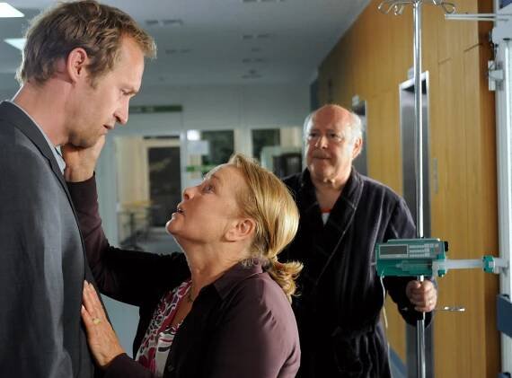 Místo činu - Stuttgart - Krvavé peníze - Z filmu - Stephan Kampwirth, Petra Kelling, Eric P. Caspar