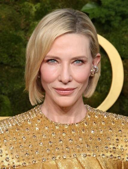 Přirozeně stárnoucí Cate Blanchettová: Na filmové premiéře jako drsňačka v kůži!
