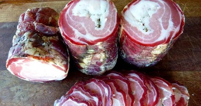 Geniální domácí pancetta – tak dobrou slaninu nekoupíte ani u nejlepšího řezníka: Až zjistíte, jak snadno ji připravíte, budete ji doma dělat taky