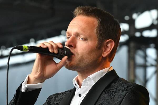 Venkovní koncert tenorů i funky kapely rozvlnil berounské letní kino