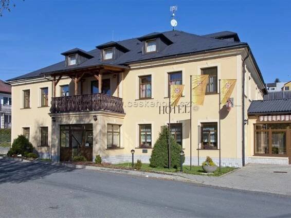 SLUNCE *** hotel - aquacentrum - restaurace