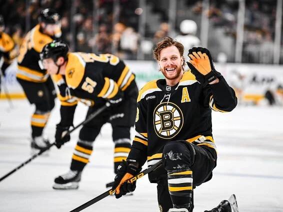 David Pastrňák: Plat a kariéra v Boston Bruins